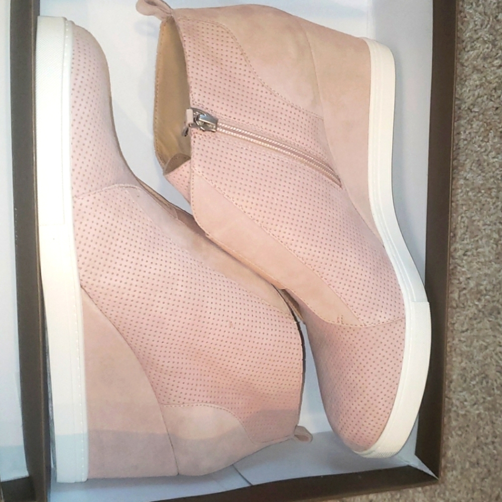 NIB Paolo Size 12 Color Blush Felicia Wedge Shoe